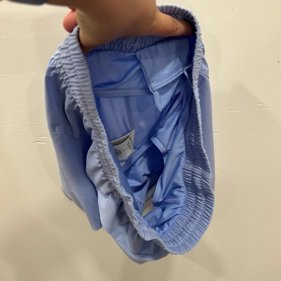 Athleta Mesh Racer Run 4” Short Lined Light Blue Small Sporty Athletic - Picture 9 of 10